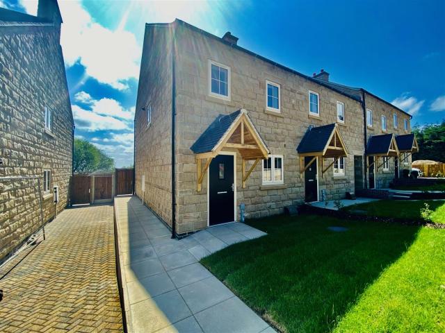 house for rent in Oldham Court, Ground Hollow, Hollington, Stoke On Trent ST10 4HR