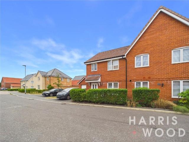 house for rent in Opal Way, CO7 8GQ