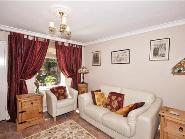 house for rent in Orange Street