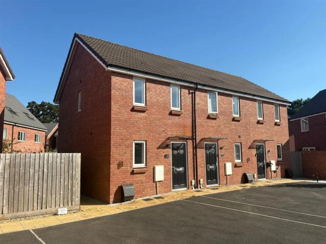 House for rent in Orchard Way, Cranbrook, Exeter