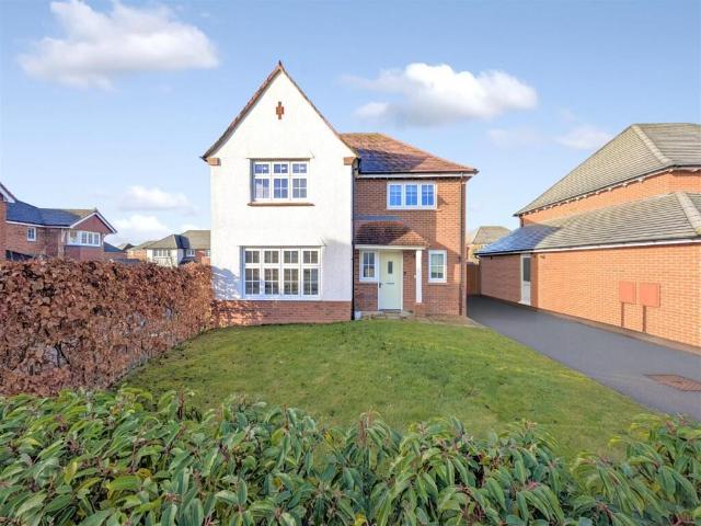 house for rent in Paddock Road, CW11 3SN