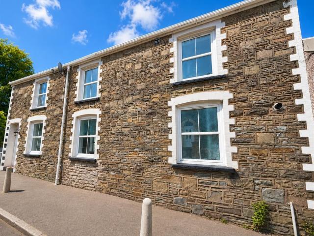 house for rent in Park Place, NP13 1ED