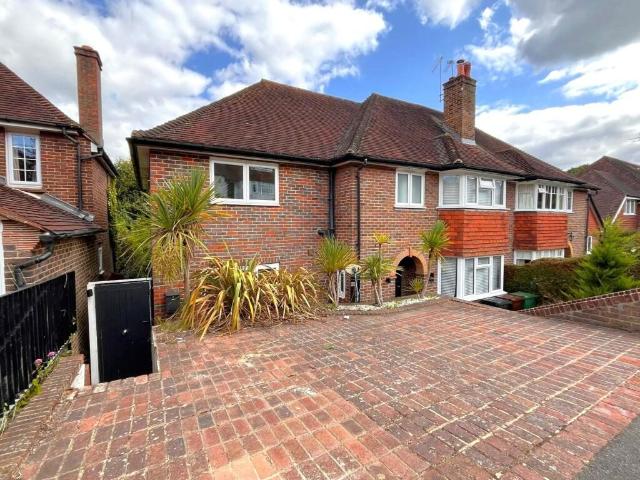 house for rent in Pewley Way, GU1 3PX