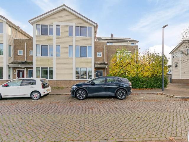 house for rent in Piet van de Polsingel 220 3056 AK Rotterdam Terbregge