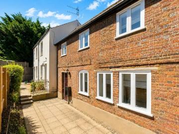 house for rent in Property, AL5 2JN