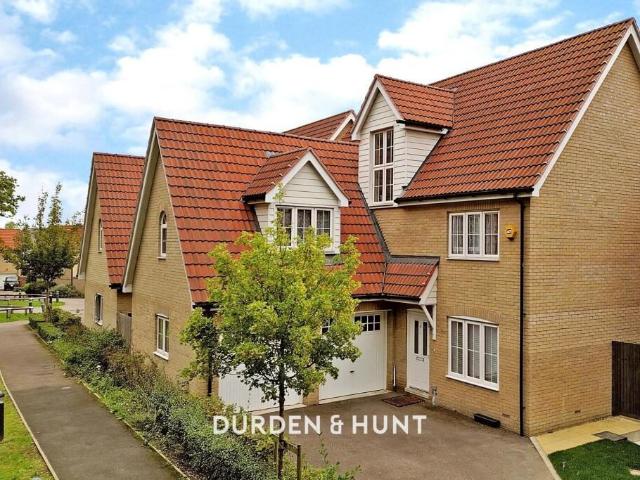 house for rent in Property, IG7 4FX