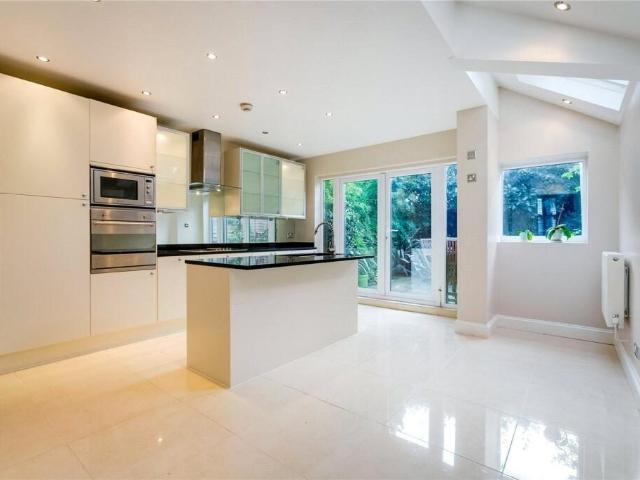 house for rent in Property, SW6 6AF