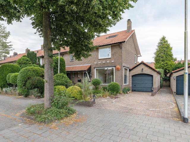 house for rent in Prinses Margrietplantsoen 30 1403SX Gooise Meren Midden Eng West Bussum