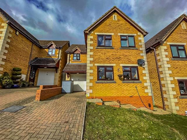 house for rent in Queensdown Gardens, Bristol, BS4 3JE