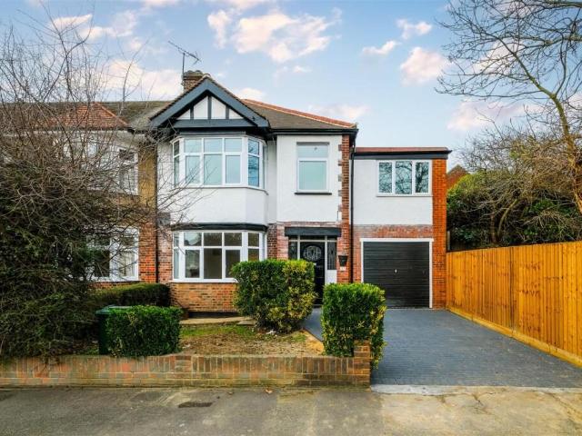 house for rent in Richmond Road, E4 7BN