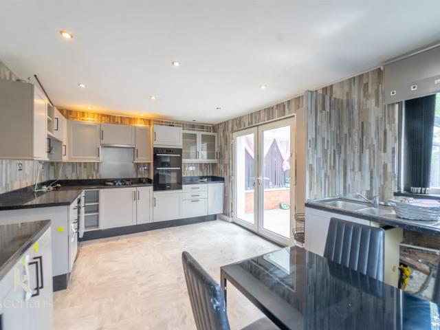 house for rent in Riding Barn Street, Church