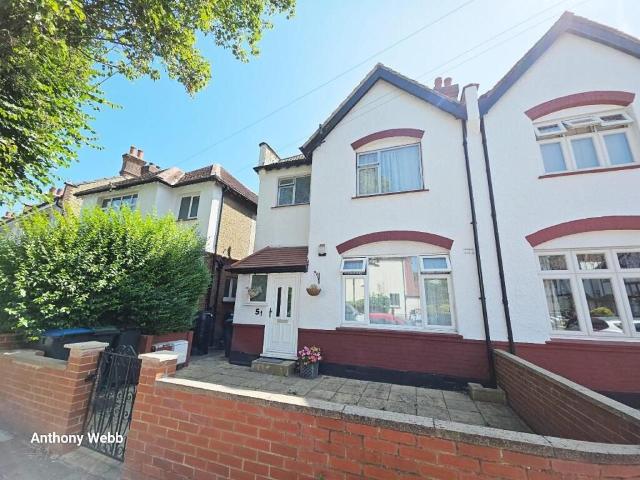 house for rent in River Avenue, N13 5RX