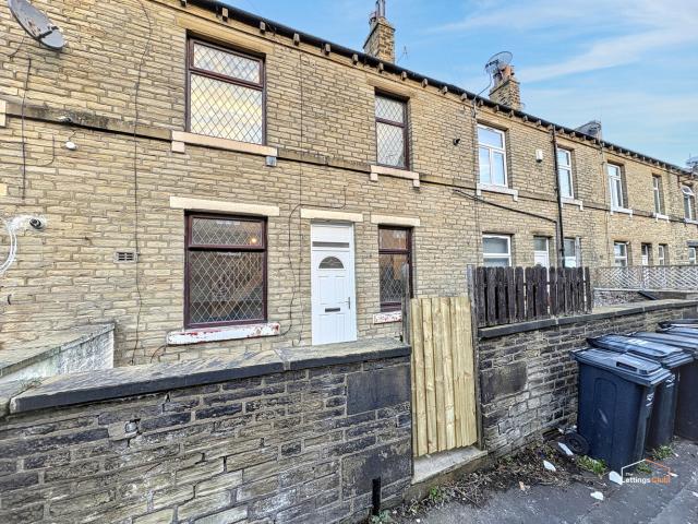 house for rent in Ryburn Terrace, Halifax, West Yorkshire
