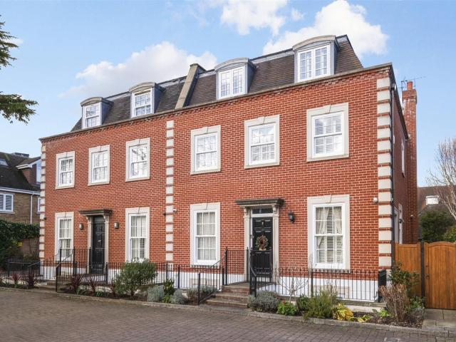 house for rent in Rydon Mews, Wimbledon, SW19