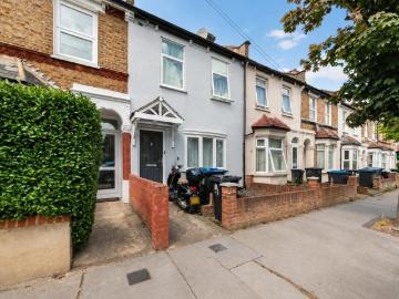 house for rent in Sandown Road, SE25 4XD