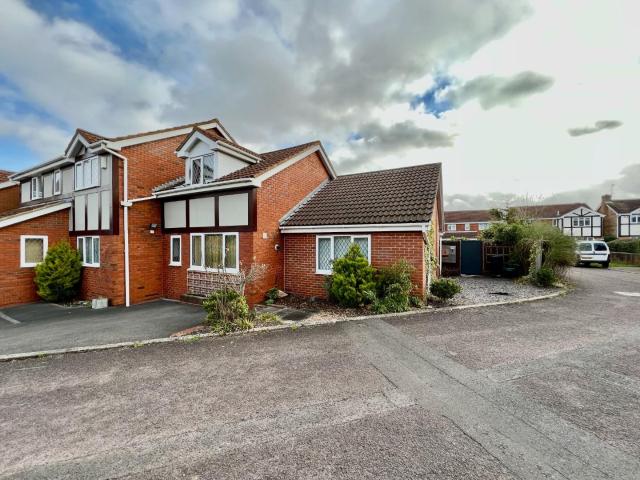 house for rent in Sedgefield Gardens, Downend