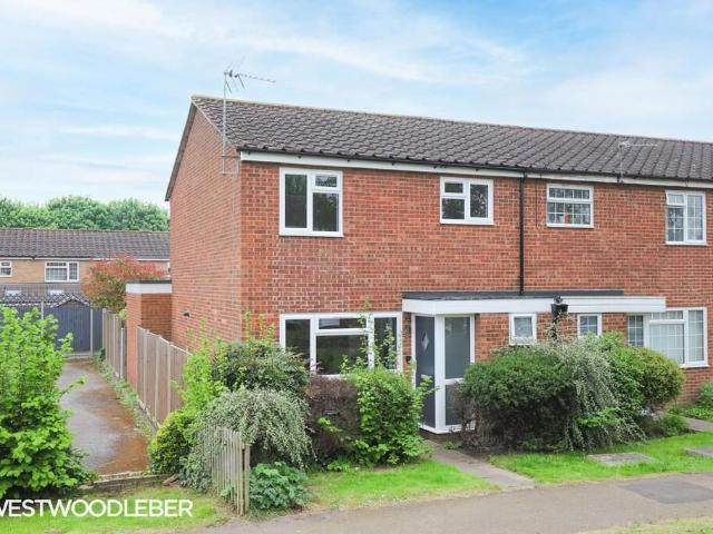 house for rent in Silverfield, EN10 6PD