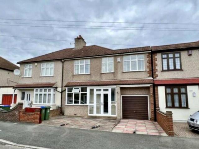 house for rent in Somerhill Road, DA16 1PF