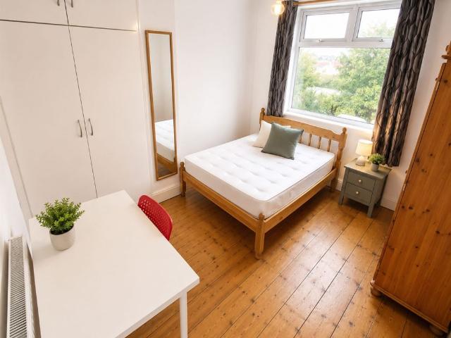house for rent in Southmead Road, BS10 5LZ