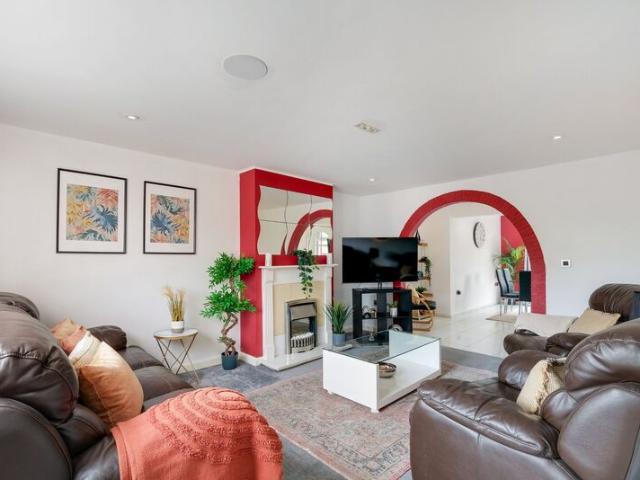 house for rent in SL3 Ember Rd 19