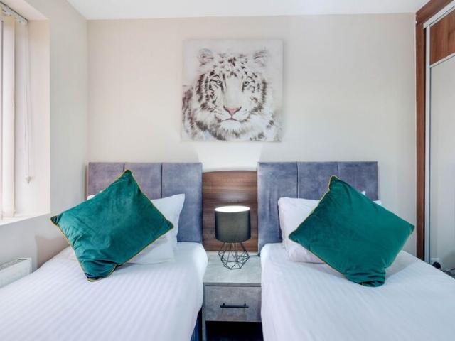 house for rent in SL Reet Gdns 38