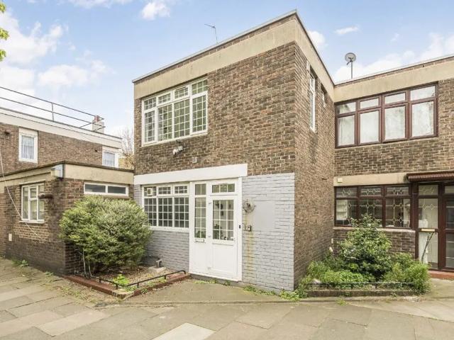 house for rent in Spring Walk, London, E1 5JA