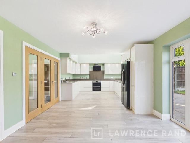 house for rent in St George'S Drive, UB10 8HP