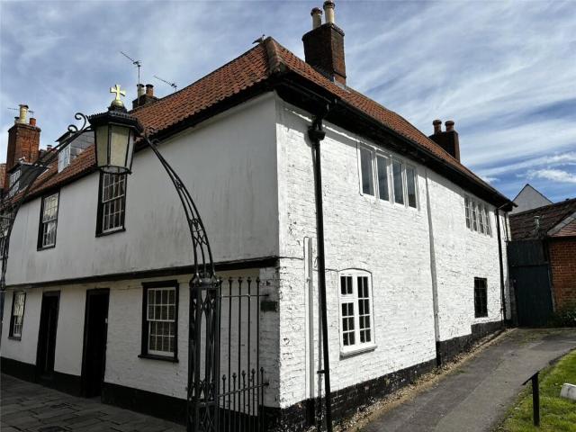 house for rent in St Johns Court, SN10 1BU