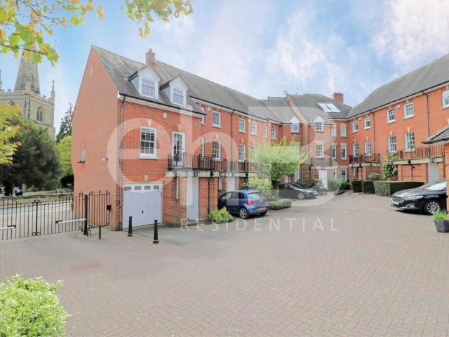 house for rent in St Nicholas Church Street, CV34 4JD