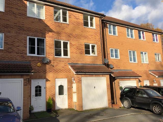 house for rent in St Peters Close, Kidderminster, Kidderminster