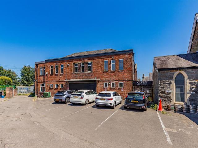 house for rent in St Peter's Street, Cardiff, CF24 3BA