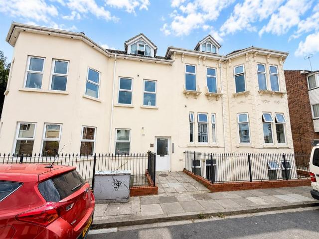 house for rent in St Ronans Road, PO4 0PT