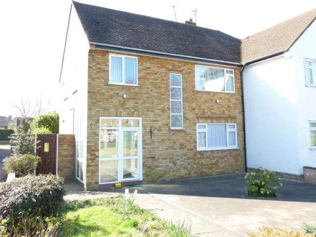 house for rent in Station Close, AL9 7SU