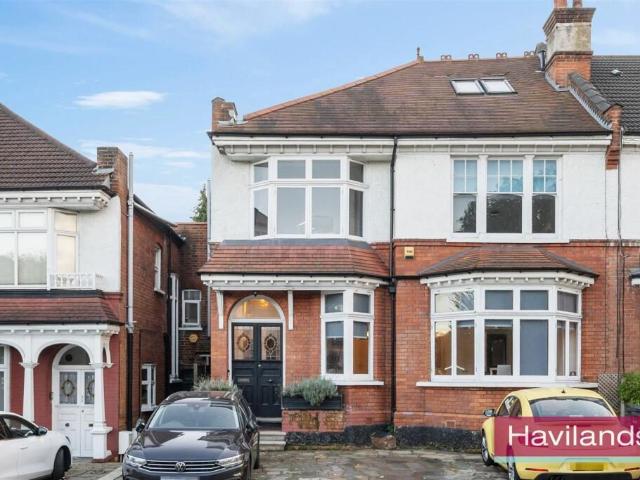 house for rent in Station Road, N21 3SB