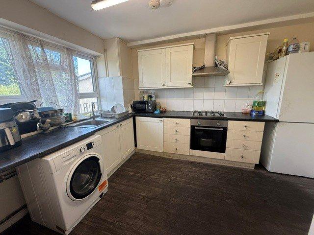 House for rent in Stirling House, WD6 1QS
