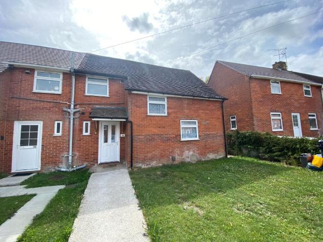 house for rent in Stuart Crescent, SO22 4AS