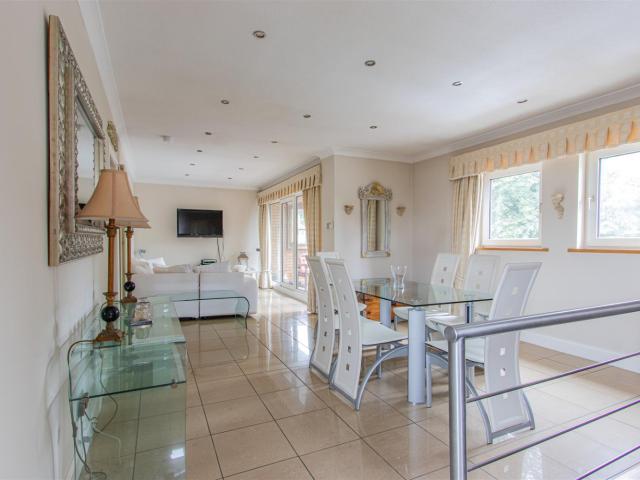 house for rent in Summerau Court, Cardiff, CF5 1EB