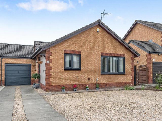 house for rent in Surcoat Loan, Broomridge, FK7 7XT