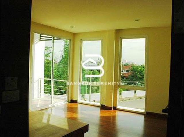 House for rent near BTS Pha Khanong