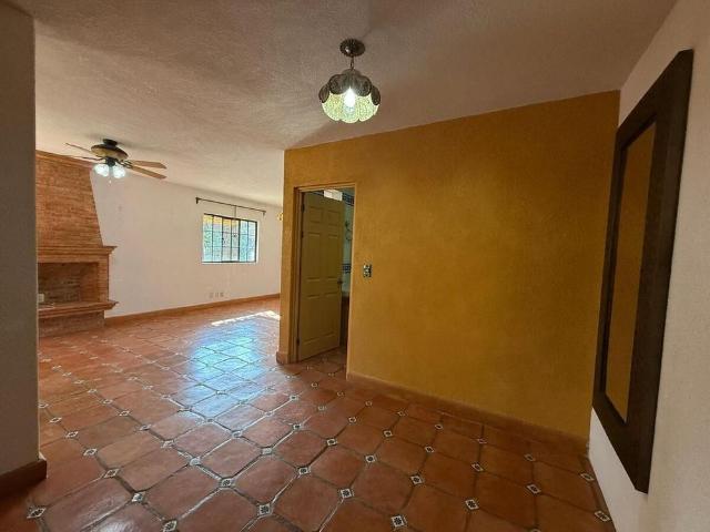 House for Rent Private Neighborhood