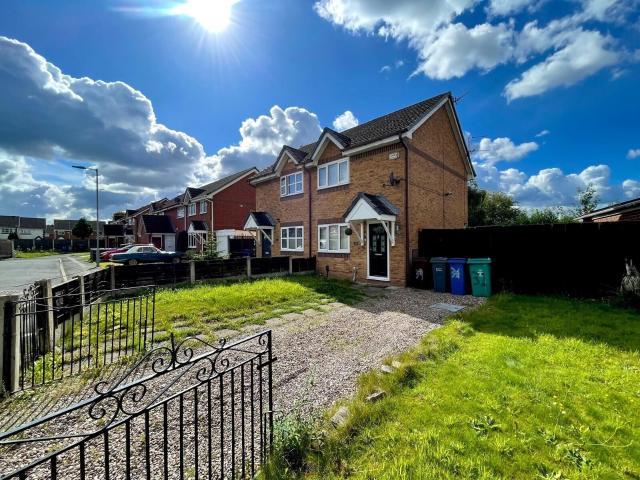 House for rent Reading Close, Manchester