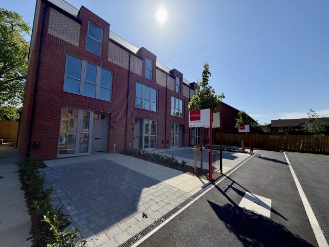 House for rent Stafford Close, M14