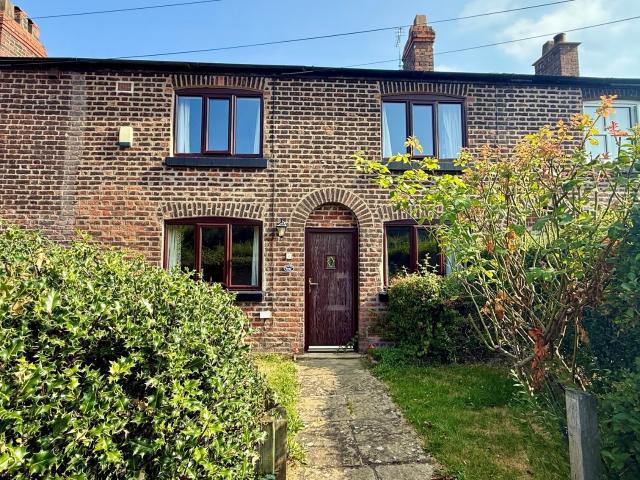 House for rent Summer Lane Cottages, Warrington, WA4.