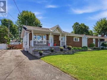 House Hawkesbury ON 103487364