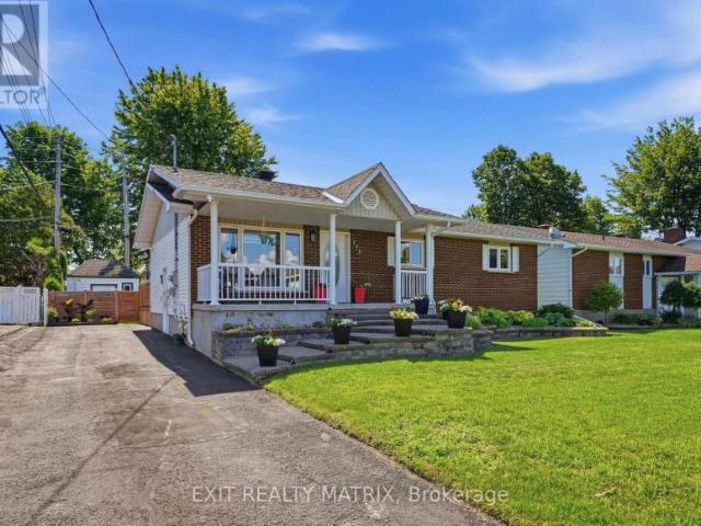 House Hawkesbury ON 103487364