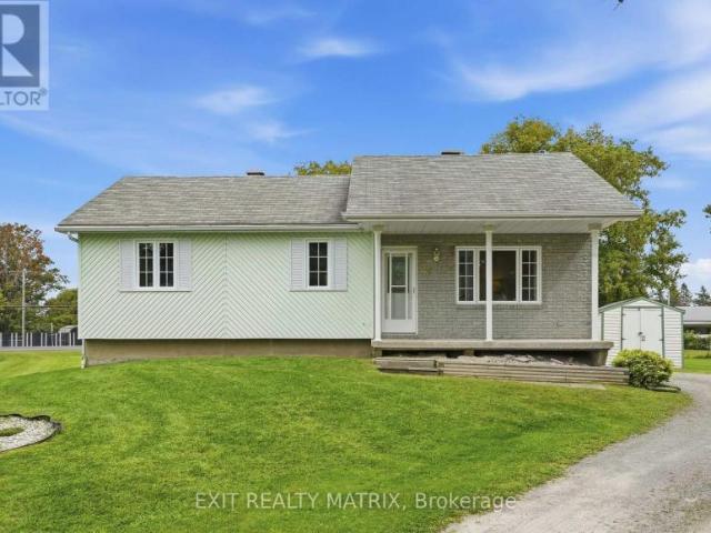 House Hawkesbury ON 105281604