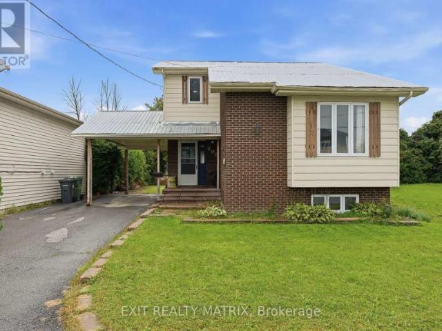 House Hawkesbury ON 105394724
