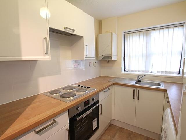 house in 49 Wellington Street West, Hull, HU1 2DG