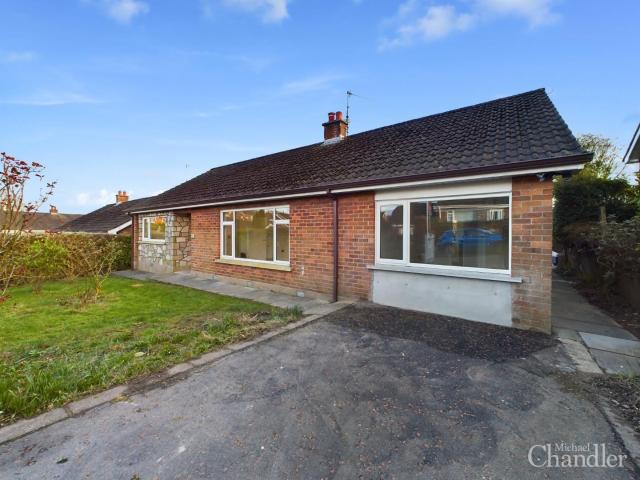 house in 4 Queenside, Carryduff, Belfast, BT8 8NS