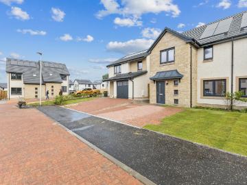 house in 13 Quoich Ave, Creiff, PH7 3FN
